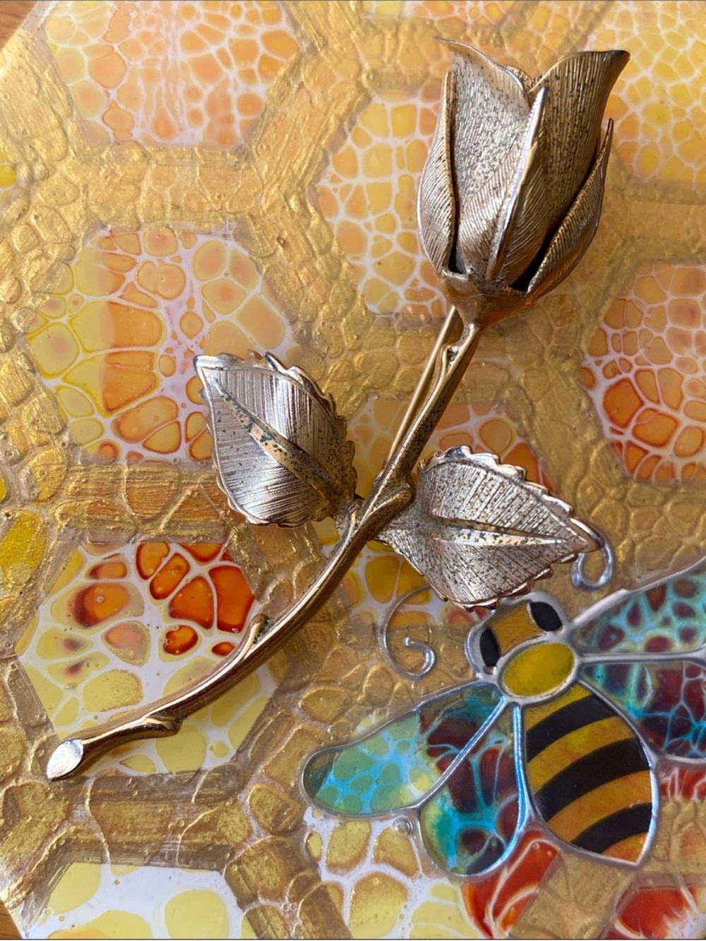 Giovanni Gold Tone Tulip Brooch with Leaf Details